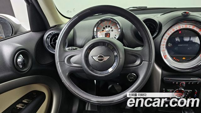 MINI Cooper D Countryman Standard 1st 2014 — фото 13