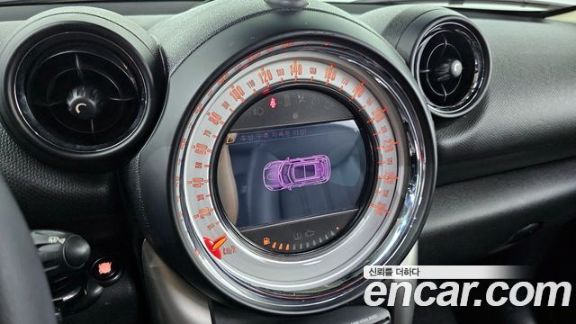 MINI Cooper D Countryman Standard 1st 2014 — фото 15