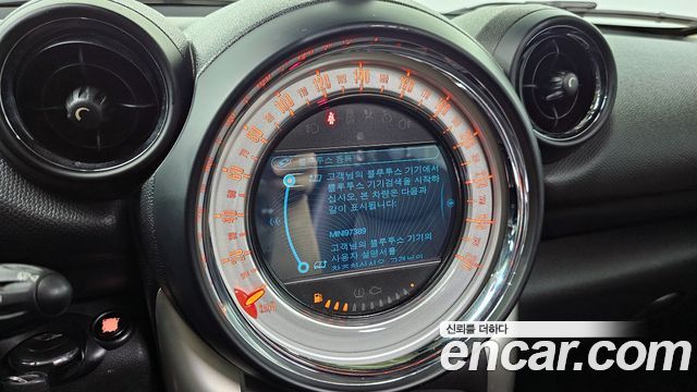 MINI Cooper D Countryman Standard 1st 2014 — фото 17