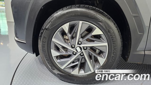 Hyundai Tucson (NX4) Gasoline 1.6 Turbo 4WD Premium 2023 — фото 5