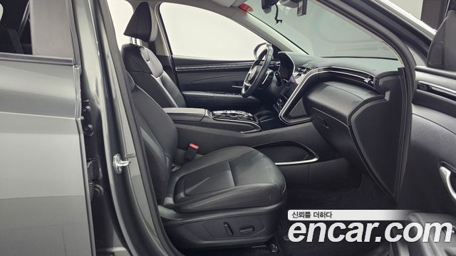 Hyundai Tucson (NX4) Gasoline 1.6 Turbo 4WD Premium 2023 — фото 10