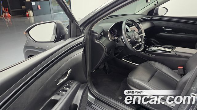 Hyundai Tucson (NX4) Gasoline 1.6 Turbo 4WD Premium 2023 — фото 11