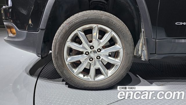 Jeep Cherokee (KL) 2.0 Diesel LIMITED 4WD 2015 — фото 5