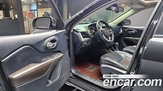 Jeep Cherokee (KL) 2.0 Diesel LIMITED 4WD 2015 — фото 11