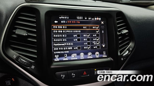 Jeep Cherokee (KL) 2.0 Diesel LIMITED 4WD 2015 — фото 14