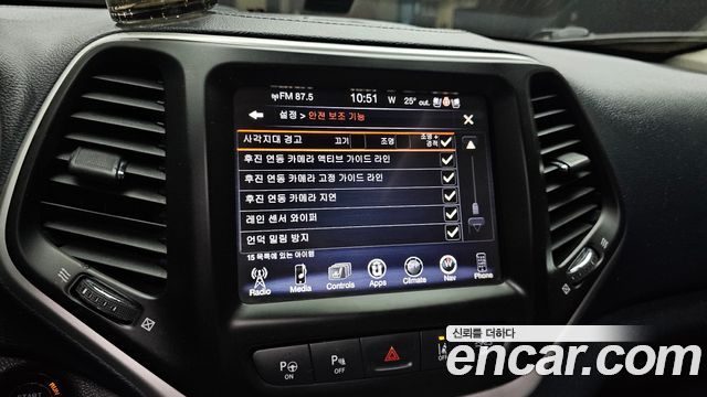 Jeep Cherokee (KL) 2.0 Diesel LIMITED 4WD 2015 — фото 16