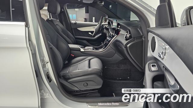 Mercedes-Benz GLC-Class (X253) GLC300e 4MATIC Coupe 2020 — фото 11