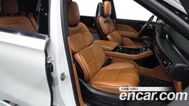 Lincoln Aviator (II) 3.0 Black Label AWD 2022 — фото 10