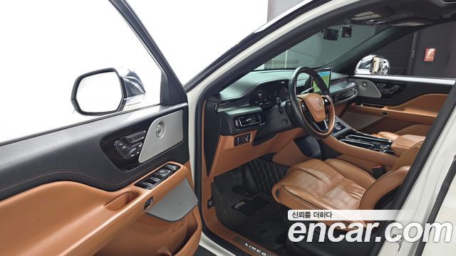 Lincoln Aviator (II) 3.0 Black Label AWD 2022 — фото 11