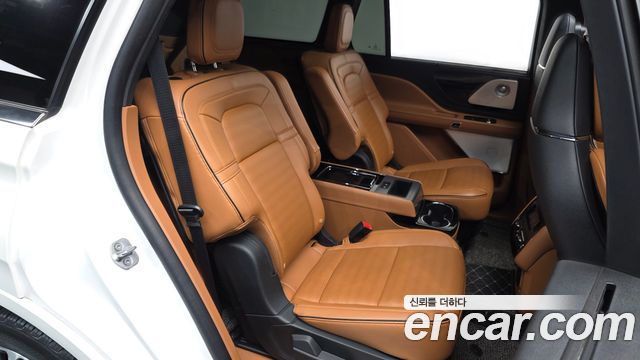 Lincoln Aviator (II) 3.0 Black Label AWD 2022 — фото 12