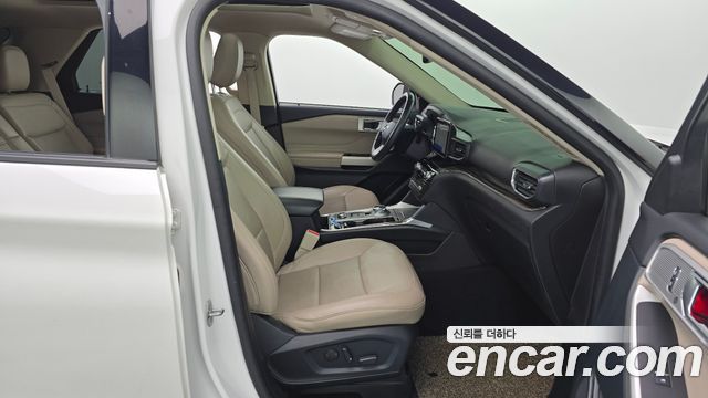 Ford Explorer (VI) 2.3 LimIted 4WD 2021 — фото 11