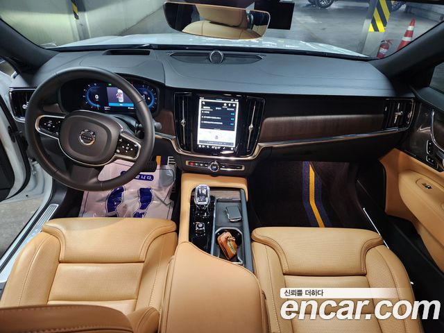 Volvo S90 B6 AWD Ultimate Bright 2024 — фото 8