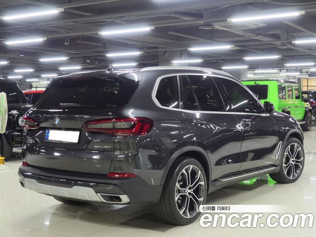 BMW X5 (G05) xDrive 40i xLine 2022 — фото 3