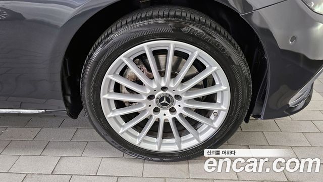 Mercedes-Benz E-Class (W213) E220d 4MATIC Exclusive 2021 — фото 5