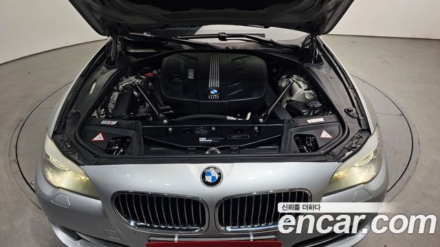 BMW 5 Series (F10) 520d 2011 — фото 6