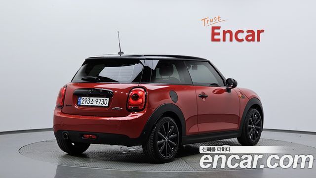 MINI Cooper D Standard 3rd 2015 — фото 2