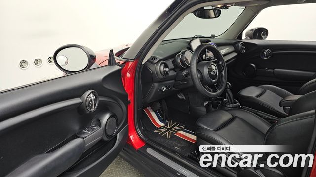 MINI Cooper D Standard 3rd 2015 — фото 10