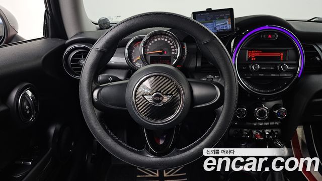 MINI Cooper D Standard 3rd 2015 — фото 13