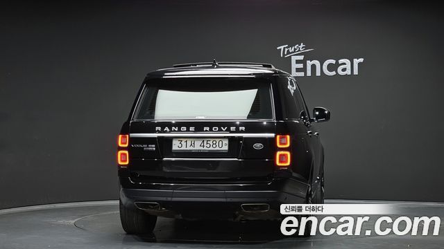 Land Rover Range Rover (IV) 4.4 SDV8 Vogue SE DIESEL 2018 — фото 4