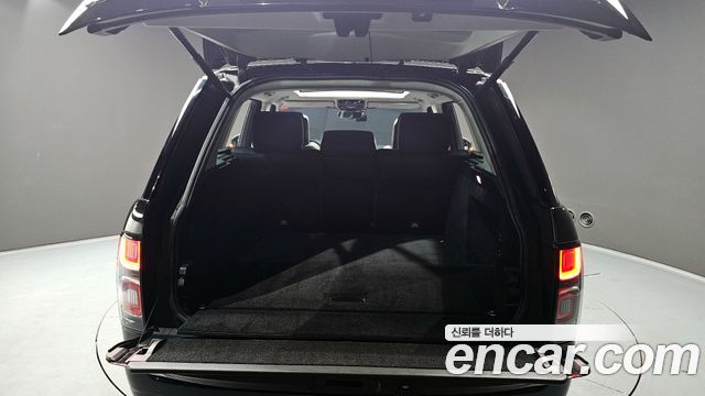 Land Rover Range Rover (IV) 4.4 SDV8 Vogue SE DIESEL 2018 — фото 20