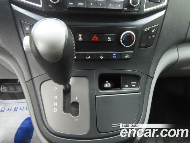 Hyundai Grand Starex Van 5-Seater Smart 2021 — фото 17