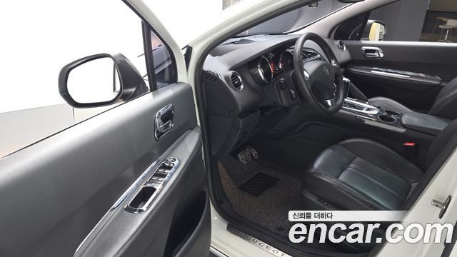 Peugeot 3008 2.0 HDi First Generation 2014 — фото 11