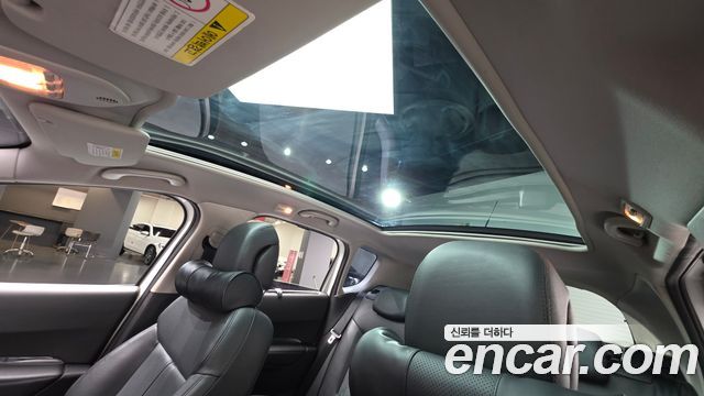Peugeot 3008 2.0 HDi First Generation 2014 — фото 16