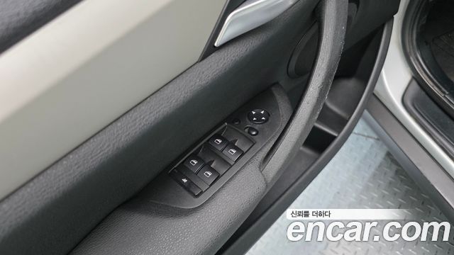 BMW X1 (E84) xDrive 20d 2013 — фото 14