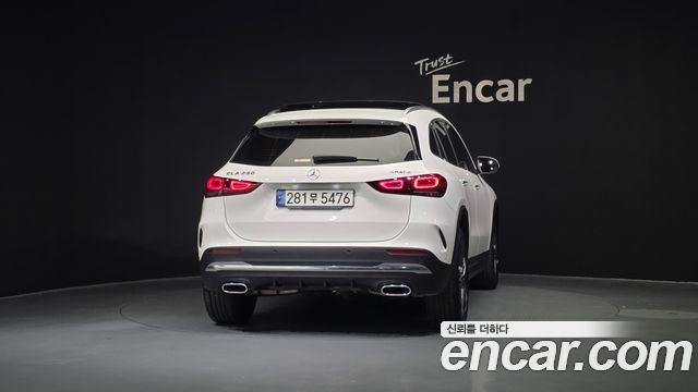 Mercedes-Benz GLA-Class (H247) GLA250 4MATIC 2022 — фото 4