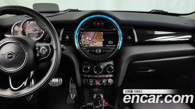 MINI Cooper 5Door HIGH 3rd 2020 — фото 14