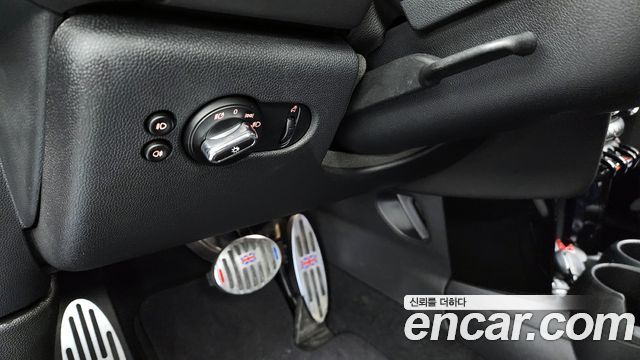 MINI Cooper 5Door HIGH 3rd 2020 — фото 16