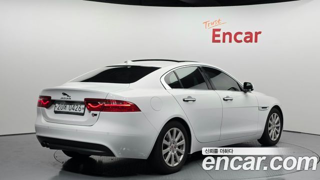 Jaguar XE 20d Prestige 2016 — фото 2
