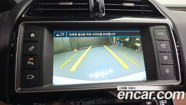 Jaguar XE 20d Prestige 2016 — фото 20