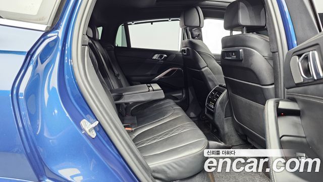 BMW X6 (G06) xDrive40i M Sport 2023 — фото 12