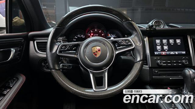 Porsche Macan 3.0 GTS 95B 2018 — фото 13
