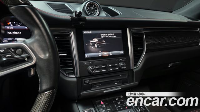 Porsche Macan 3.0 GTS 95B 2018 — фото 14
