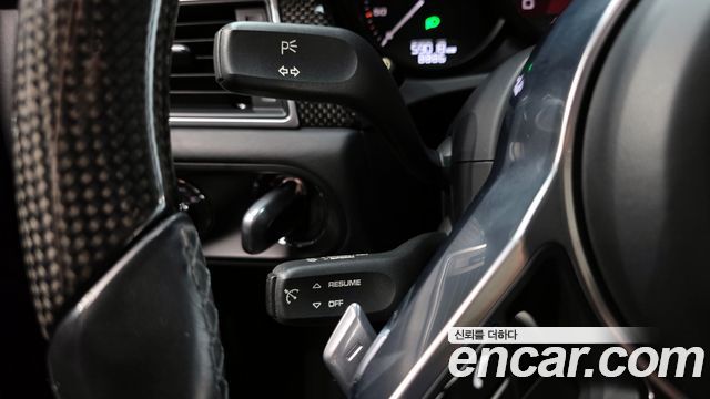 Porsche Macan 3.0 GTS 95B 2018 — фото 18