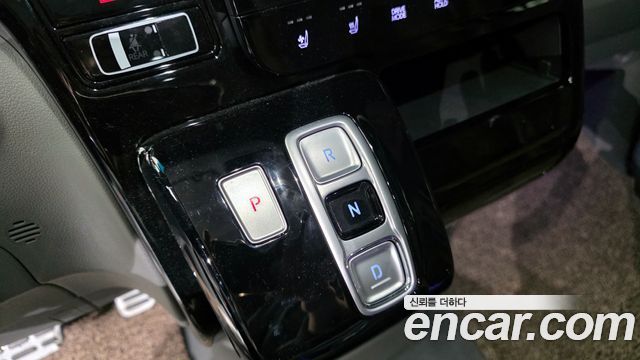Hyundai Staria 4WD Camper Prestige Camper 4Seater 2023 — фото 9