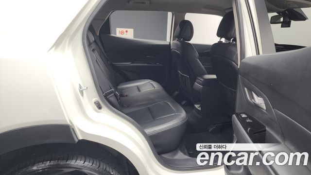 KG Mobility (SsangYong) Beautiful Korando Gasoline 1.5 2WD C7 2023 — фото 12