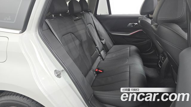 BMW 3 Series (G20) 320d Touring 2023 — фото 12