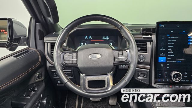 Ford Expedition Platinum 4WD 7Seater 2022 — фото 13