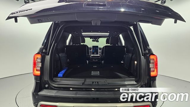 Ford Expedition Platinum 4WD 7Seater 2022 — фото 20