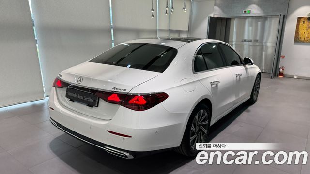 Mercedes-Benz E-Class (W214) E300 4MATIC Exclusive 2025 — фото 3