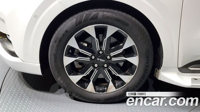 Kia Carnival (IV) Gasoline 9-Seater Hi-Limousine Signature 2023 — фото 5