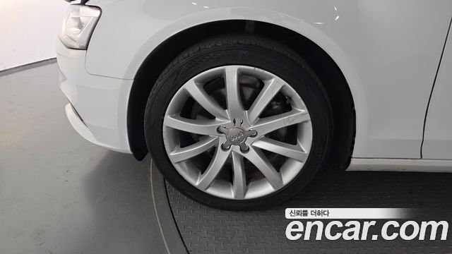 Audi A4 30 TDI B8 2016 — фото 5