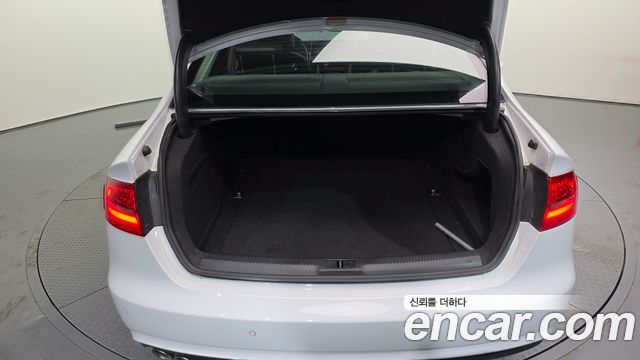 Audi A4 30 TDI B8 2016 — фото 20