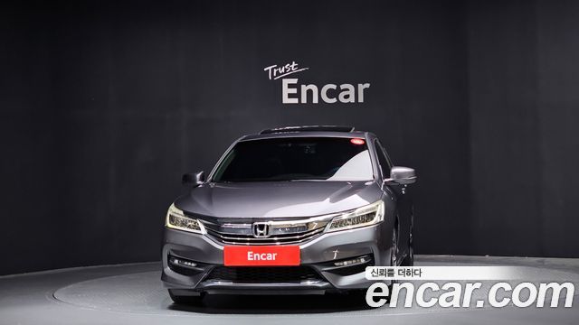 Honda Accord 2.4 9th 2017 — фото 3