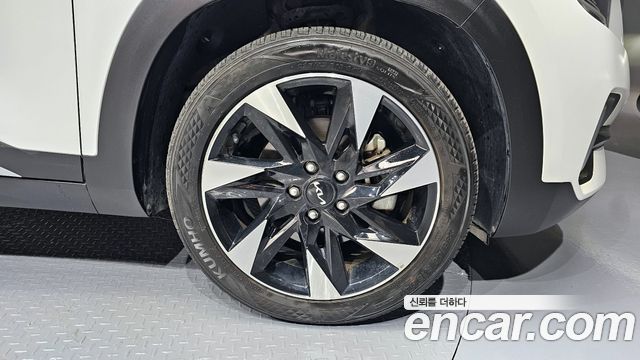 Kia Seltos Gasoline 1.6 Turbo 4WD Gravity 2023 — фото 5