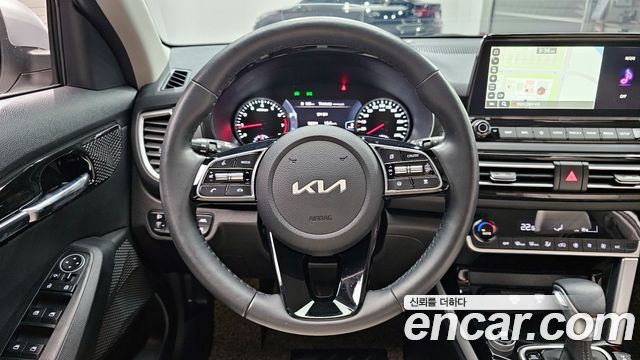 Kia Seltos Gasoline 1.6 Turbo 4WD Gravity 2023 — фото 17