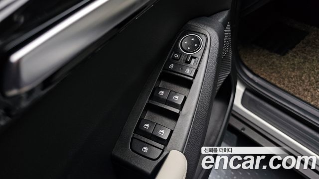 Kia Seltos Gasoline 1.6 Turbo 4WD Gravity 2023 — фото 18